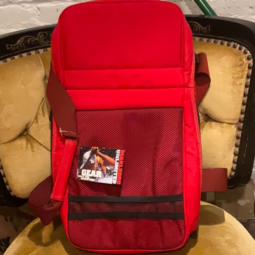NWT Vintage 1996 Marlboro Unlimited Insulated Waterproof Multiuse Cooler Bag